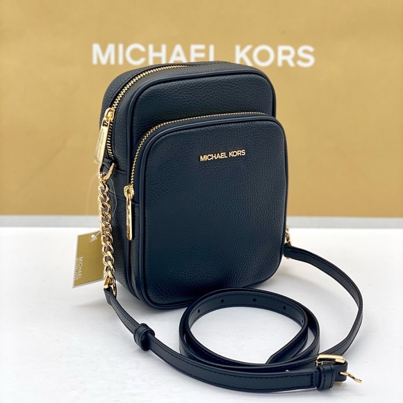 Michael Kors Jet Set Travel Medium
Crossbody Bag Black - Picture 1 of 16